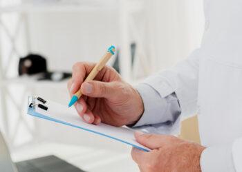 Legionella, un pericolo invisibile tra le mura: cosa devono sapere (e fare) gli amministratori di condominio