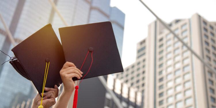 Sempre più laureati diventano amministratori, lo studio Anammi